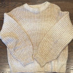 Brand: Target, Size: medium, Color: Beige ombré, Model Height: 5’5”